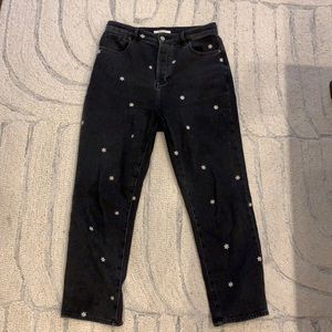 Black jeans with flower embroidery